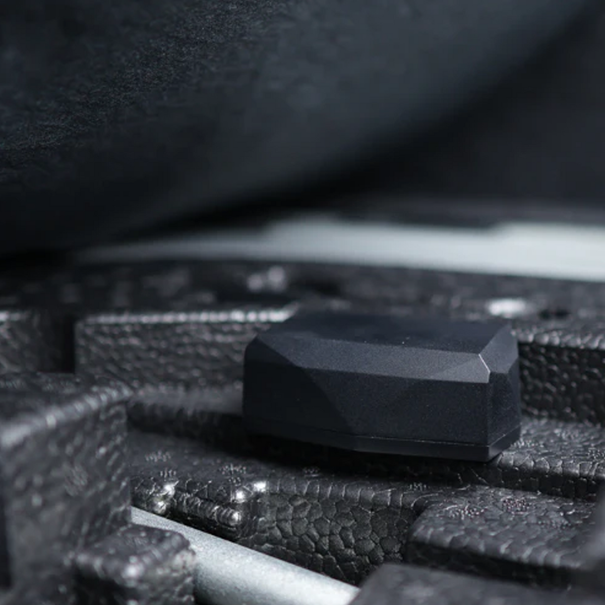 SUB3 Long-Term GPS Asset & Vehicle Tracker: No Monthly Fees with 6-Year Battery Life
